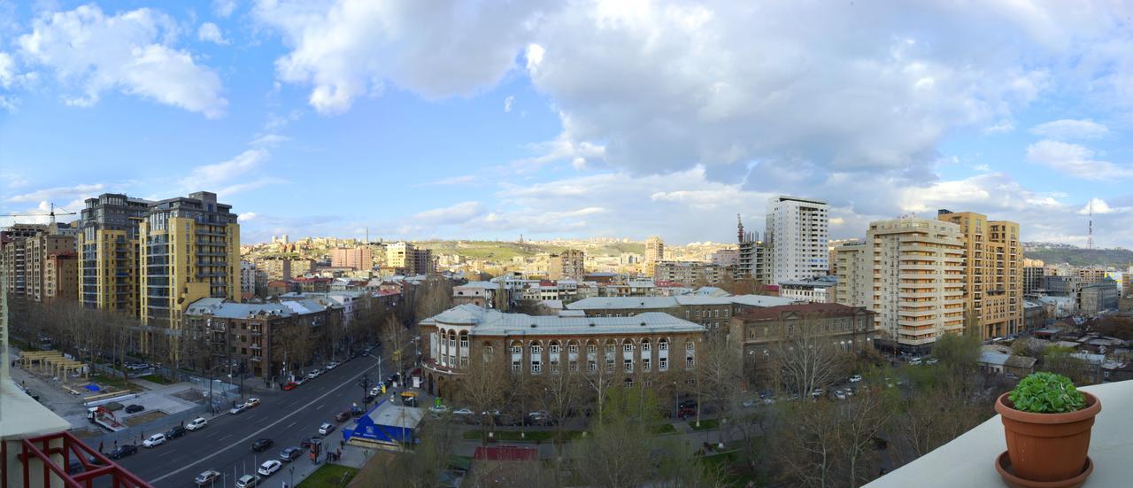 The Rooms Hostel Yerevan Exterior photo